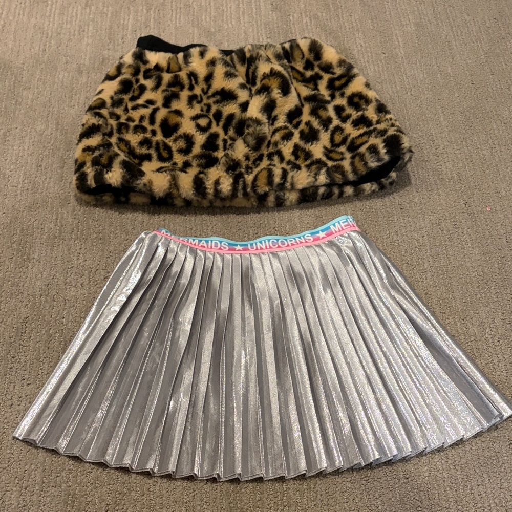 Silver Pleated Skirt and leopard for Kids